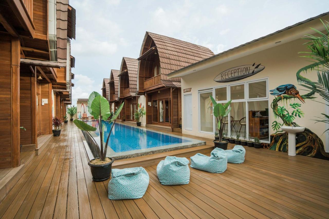 Andi Beach House Hotel Canggu Екстериор снимка