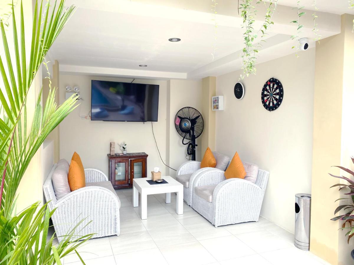 Andi Beach House Hotel Canggu Екстериор снимка